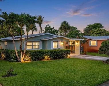 262 Se Monterey Avenue - Photo Thumbnail 42