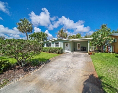 262 Se Monterey Avenue - Photo Thumbnail 21