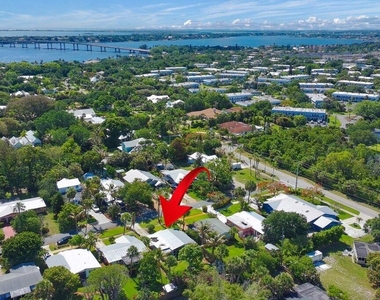 262 Se Monterey Avenue - Photo Thumbnail 12