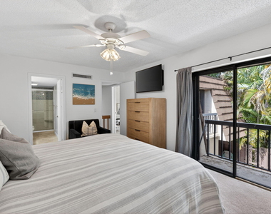 825 Center Street - Photo Thumbnail 13