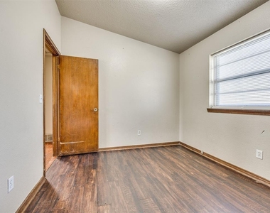 837 Briarlane Road - Photo Thumbnail 9