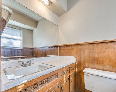 837 Briarlane Road - Photo Thumbnail 8