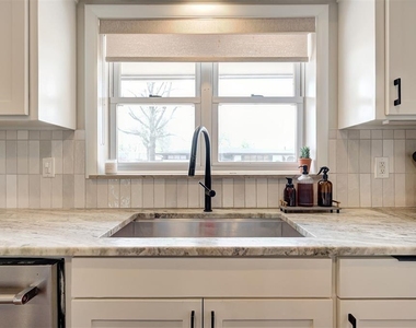 3127 Nw 69th Street - Photo Thumbnail 15