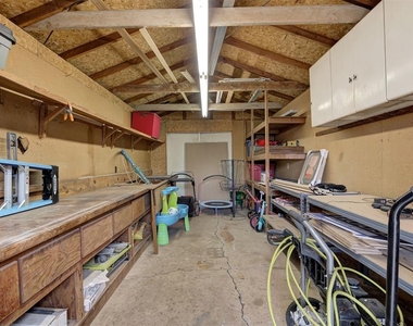 3127 Nw 69th Street - Photo Thumbnail 43