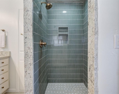 3127 Nw 69th Street - Photo Thumbnail 27