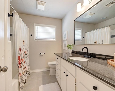 3127 Nw 69th Street - Photo Thumbnail 31