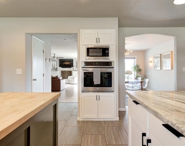 3127 Nw 69th Street - Photo Thumbnail 17