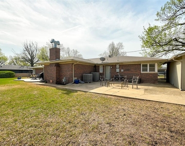 3127 Nw 69th Street - Photo Thumbnail 41