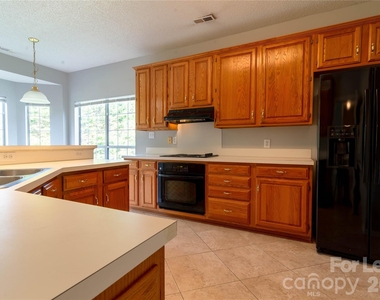 6138 Garamond Court - Photo Thumbnail 8