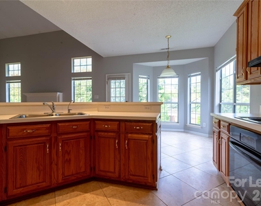 6138 Garamond Court - Photo Thumbnail 9
