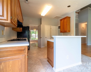 6138 Garamond Court - Photo Thumbnail 7
