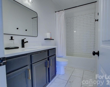 419 N East Avenue - Photo Thumbnail 26