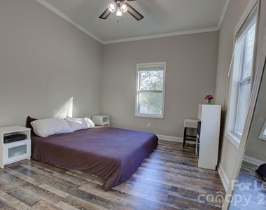 419 N East Avenue - Photo Thumbnail 21
