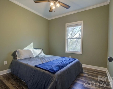 419 N East Avenue - Photo Thumbnail 23