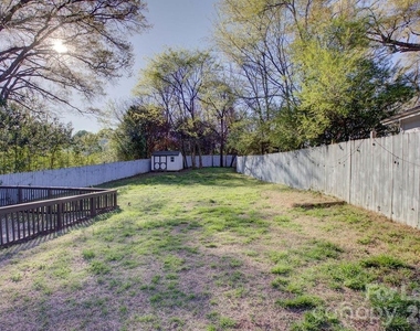 419 N East Avenue - Photo Thumbnail 12