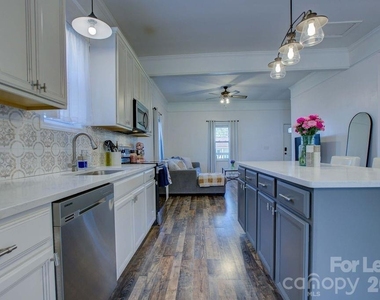 419 N East Avenue - Photo Thumbnail 28