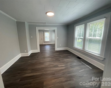 624 Pinoca Road - Photo Thumbnail 2