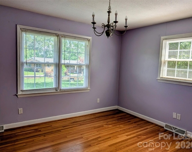 105 Ridgewood Lane - Photo Thumbnail 7