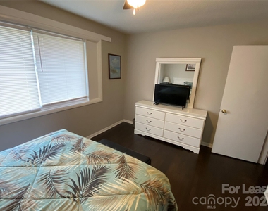 3315 Erskine Drive - Photo Thumbnail 17