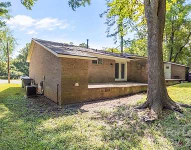 3315 Erskine Drive - Photo Thumbnail 6