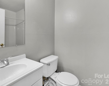 1638 Arlyn Circle - Photo Thumbnail 11