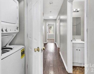 1638 Arlyn Circle - Photo Thumbnail 12