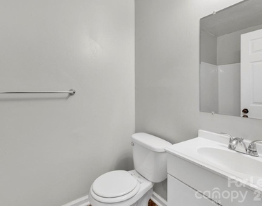 1638 Arlyn Circle - Photo Thumbnail 10