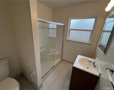 500 N Los Robles Avenue - Photo Thumbnail 8