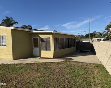 826 Camelia Drive - Photo Thumbnail 23