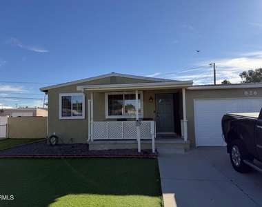 826 Camelia Drive - Photo Thumbnail 2