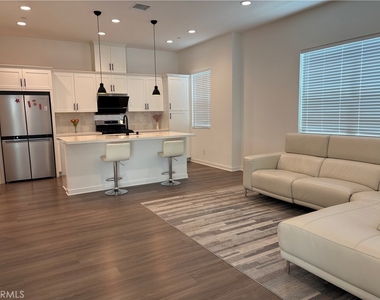 4466 S Forsyth Paseo - Photo Thumbnail 4