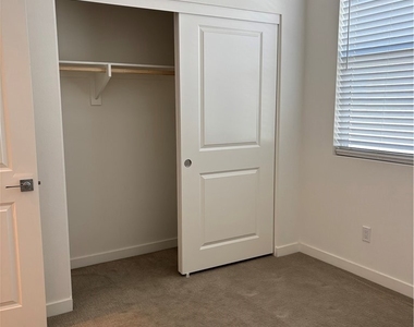 4466 S Forsyth Paseo - Photo Thumbnail 8