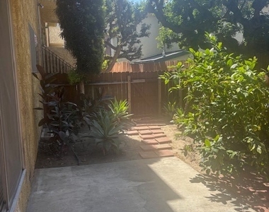 12203 Magnolia - Photo Thumbnail 8