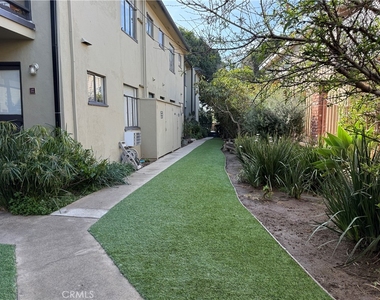 2652 23rd Street - Photo Thumbnail 14