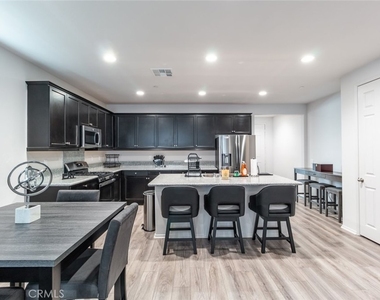 44116 51st Street W - Photo Thumbnail 5