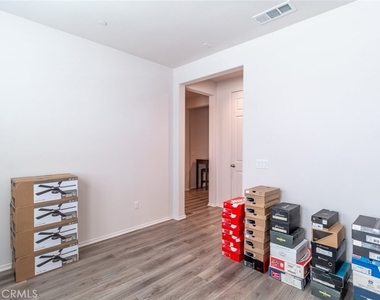 44116 51st Street W - Photo Thumbnail 20