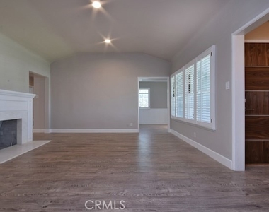 4423 Ethel Avenue - Photo Thumbnail 5
