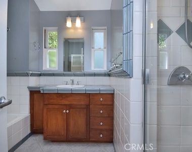 4423 Ethel Avenue - Photo Thumbnail 13