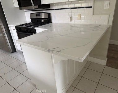 4423 Ethel Avenue - Photo Thumbnail 25