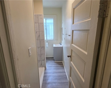 1021 W 25th Street - Photo Thumbnail 21