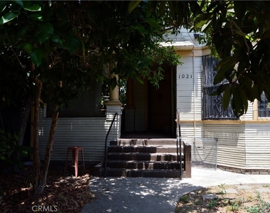 1021 W 25th Street - Photo Thumbnail 2