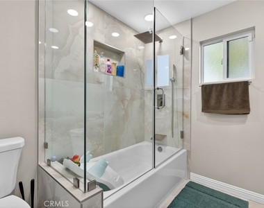 16751 Londelius - Photo Thumbnail 40