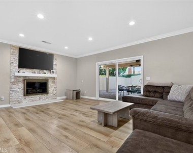 16751 Londelius - Photo Thumbnail 16
