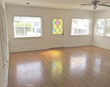 1085 Loma Drive - Photo Thumbnail 1