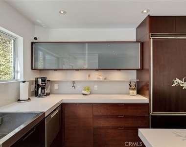 27 Driftwood Street - Photo Thumbnail 16