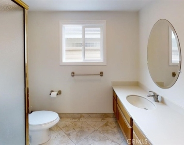 239 Albert Place - Photo Thumbnail 11