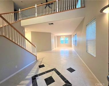 31142 Sunningdale Drive - Photo Thumbnail 2