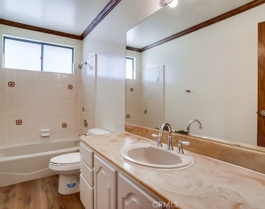 1307 Mackay Lane - Photo Thumbnail 38