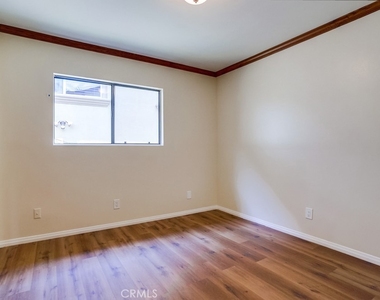 1307 Mackay Lane - Photo Thumbnail 34