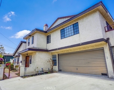 1307 Mackay Lane - Photo Thumbnail 2